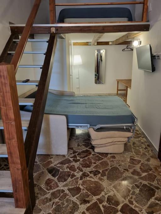 Casa Vacanze Piazza San Pietro Μπάρι Εξωτερικό φωτογραφία